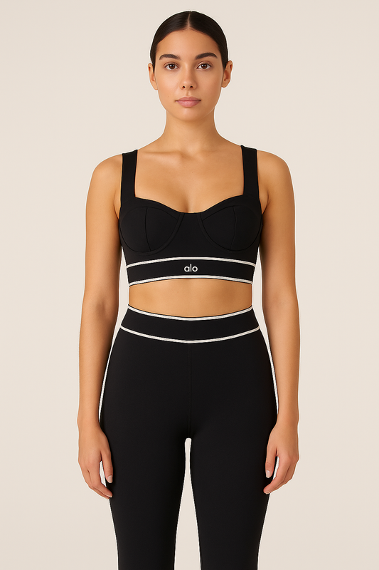 Conjunto Deportivo Negro con Detalles en Blanco